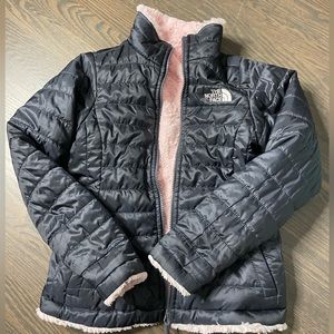 The North Face Girls' Reversible Mossbud Swirl Jacket - Size Small 7/8